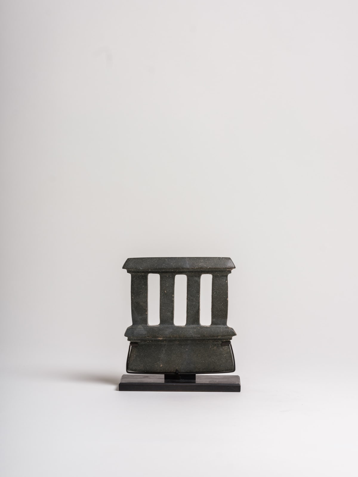 Mezcala Culture, four-columned temple surmounted by a cornice, Mexique, Circa. 350-100 BC