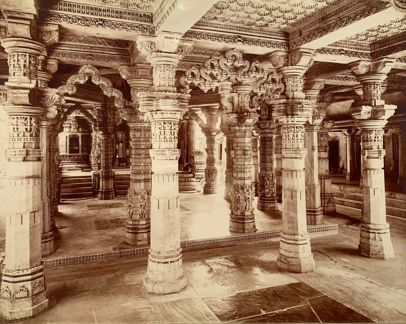Photographer, Anonymous, Mt. Abu Jahapal's Temple - General view of interior, Early 20th century