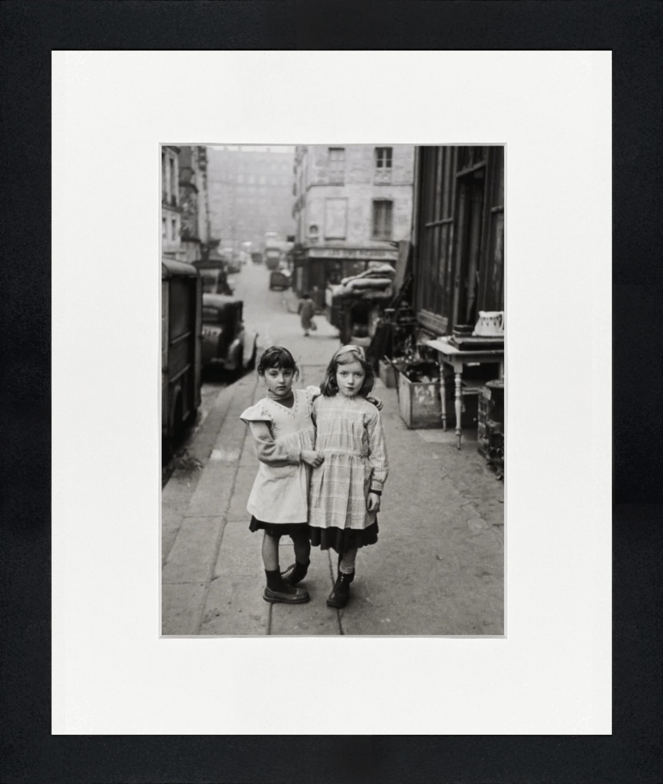 Edouard Boubat, Deux Fillettes à Maubert, Paris, 1952