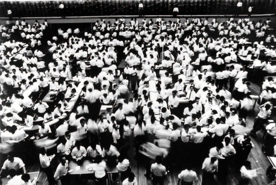 William Klein, Tokyo Stock Exchange, 1961