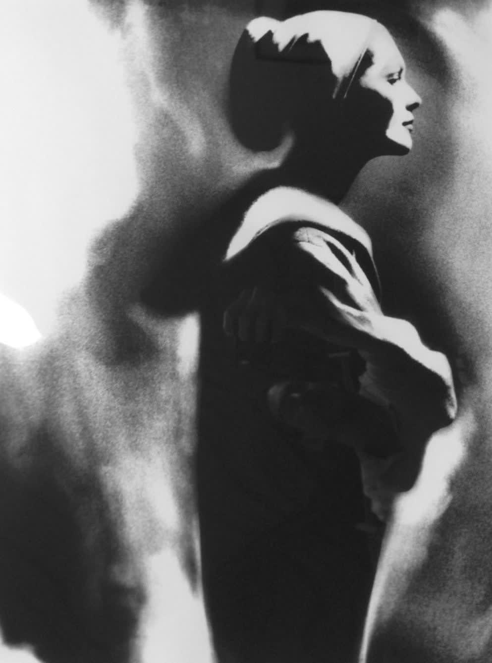 Lillian Bassman, Across the Restaurant, Barbara Mullen
