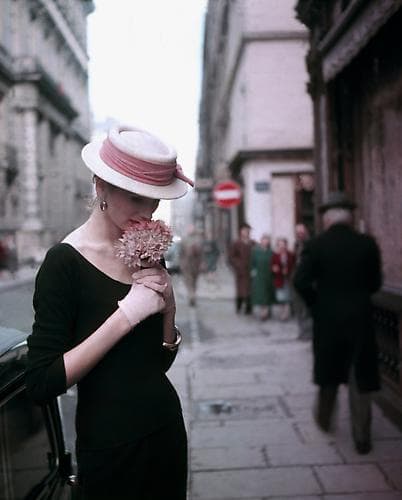 Georges Dambier, Suzy Parker, Hydrangea, 1953