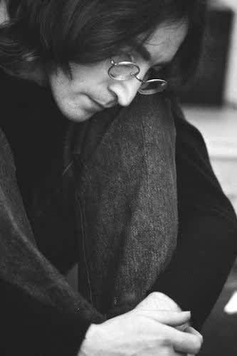 Ethan Russell, John Lennon Listening to the 'White Album', London, 1968