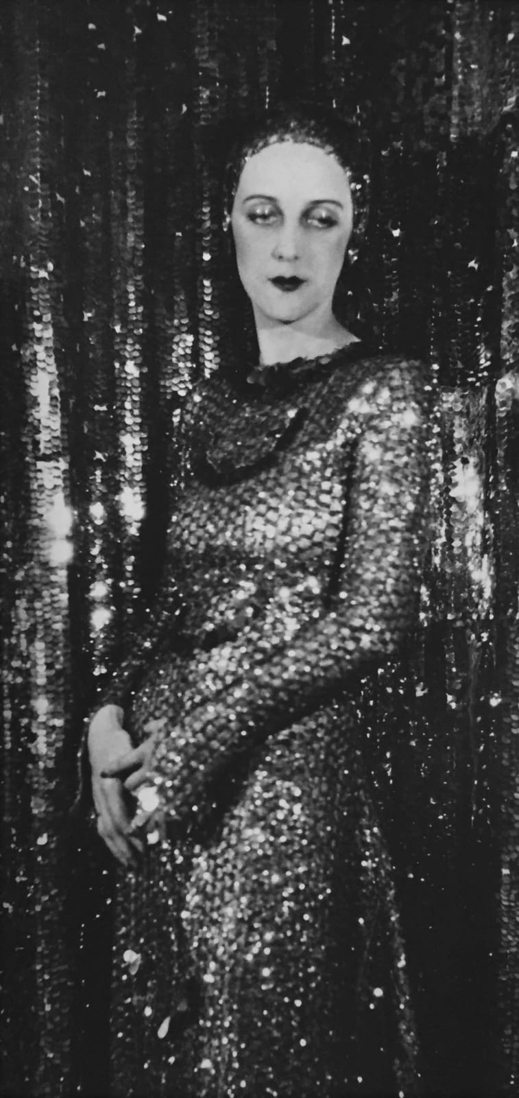 Cecil Beaton, Paula Gellibrand, Marquise de Casa Maury, 1928.