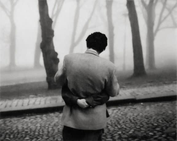 Pentti Sammallahti, Helsinki, Finland (Embrace), 1983