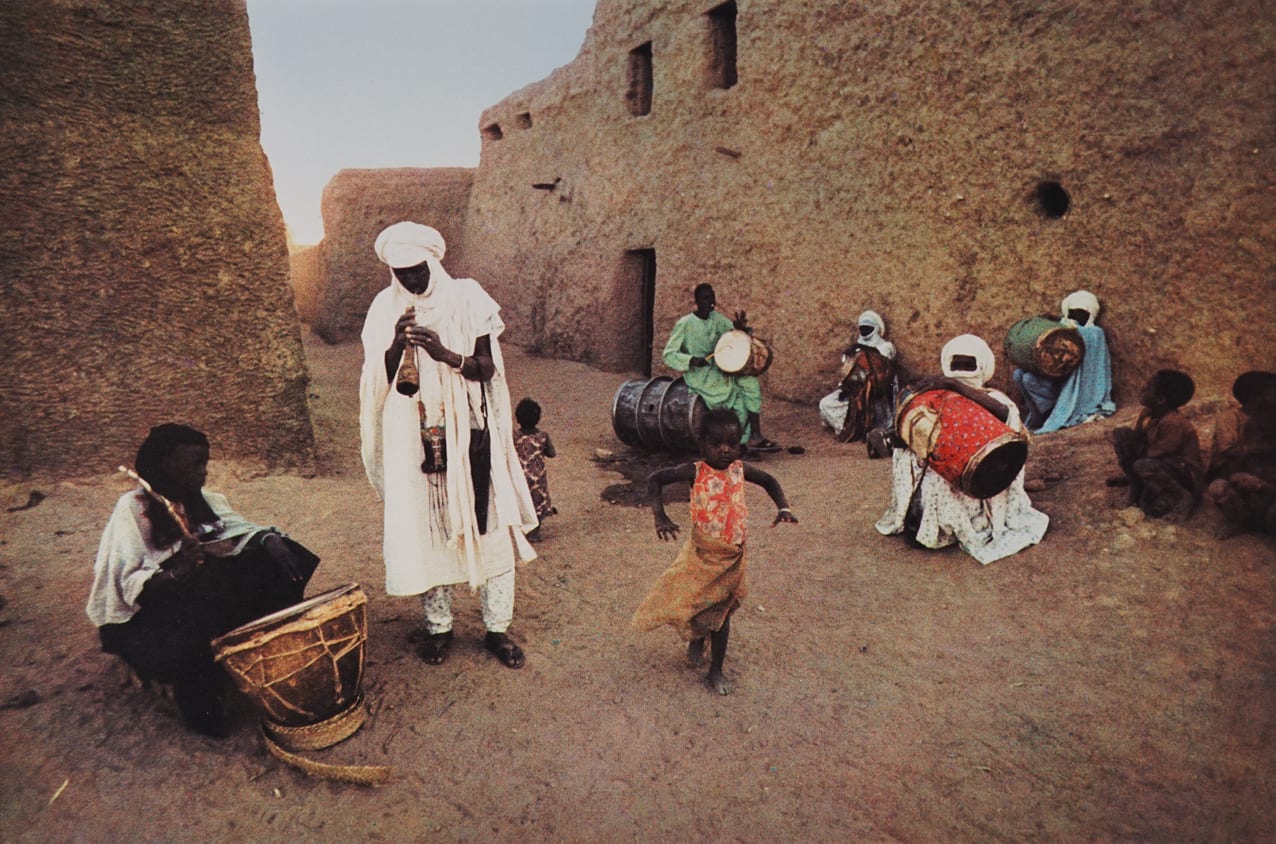 Bernard Plossu, Agades, Niger: The Musicians of The Sultan, 1975 (Printed 1982)