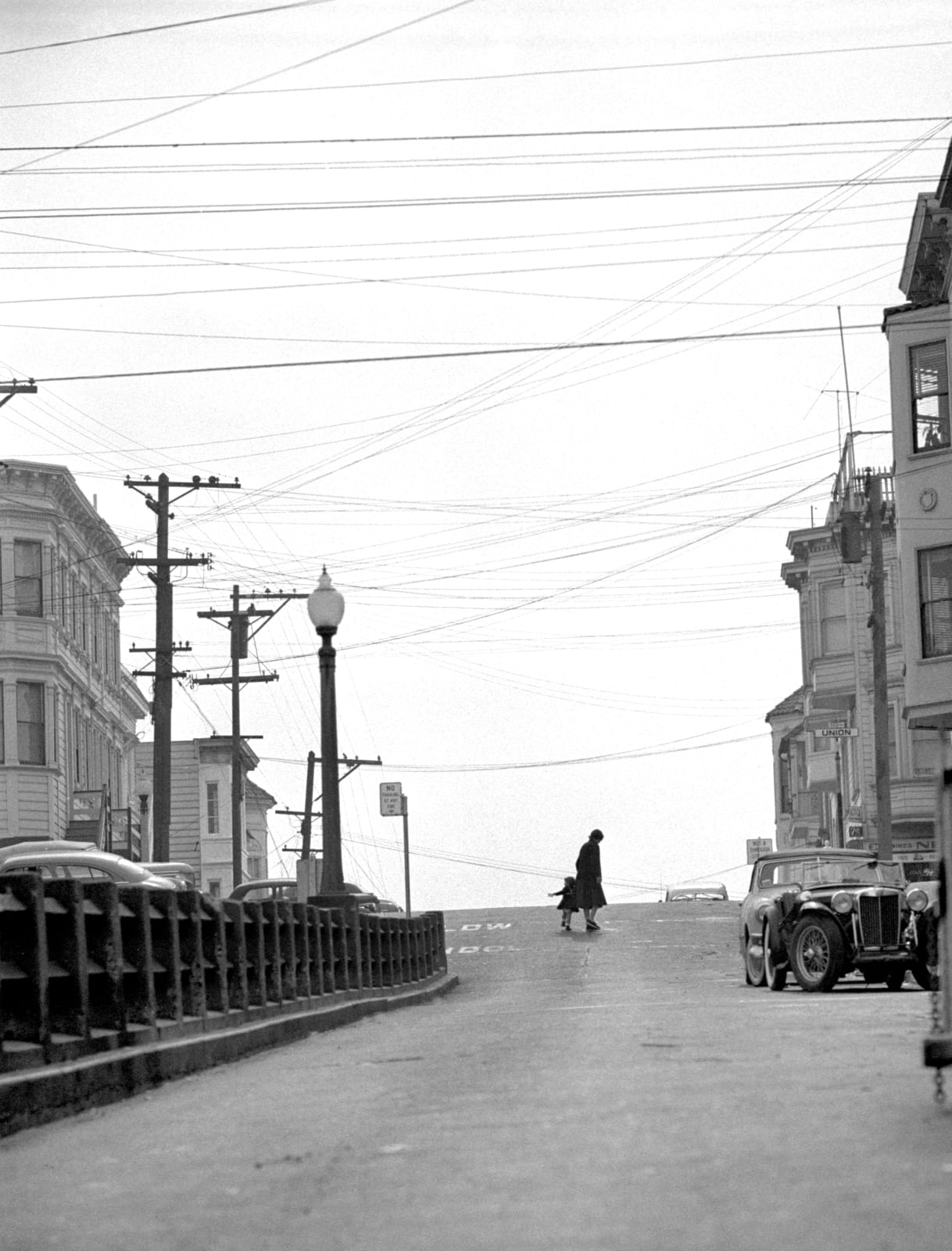 Fred Lyon, Telegraph Hill, Top of Union Street, San Francisco, c. 1950