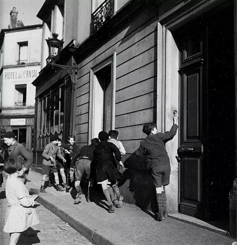 Robert Doisneau, La Sonnette, 1934