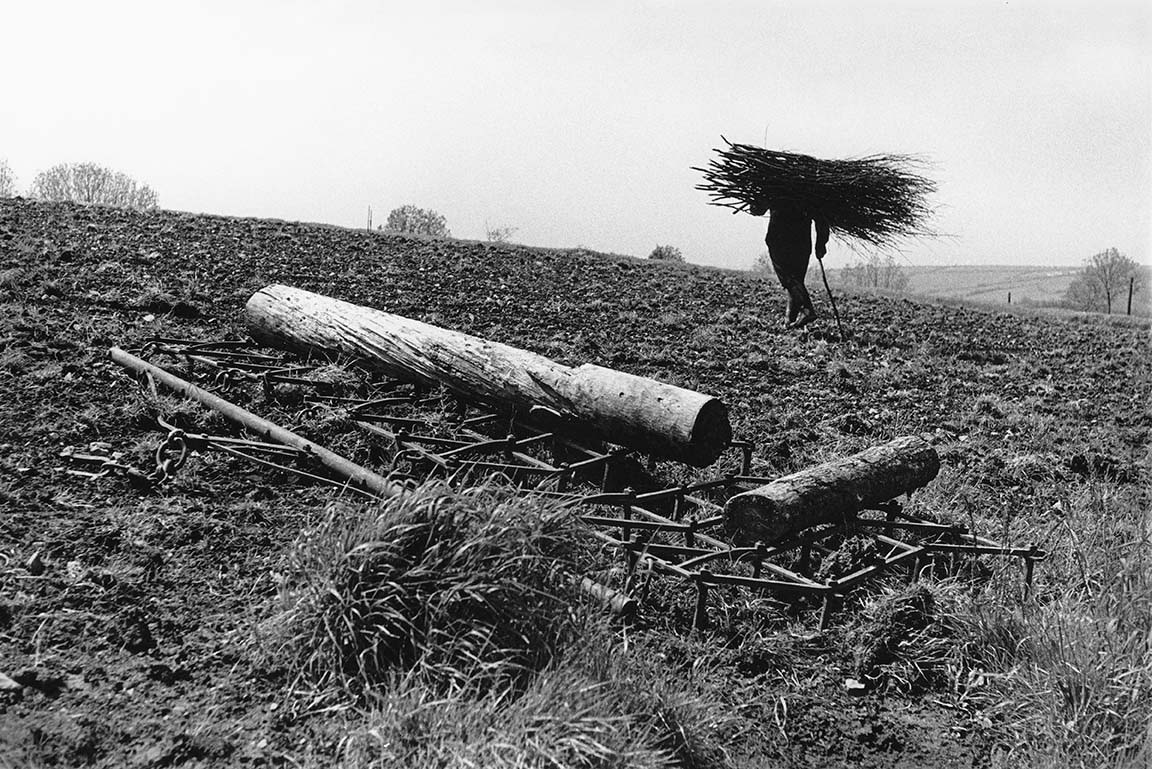 Roger A. Deakins, Tom Hooper Going Home, Beaford, 1971