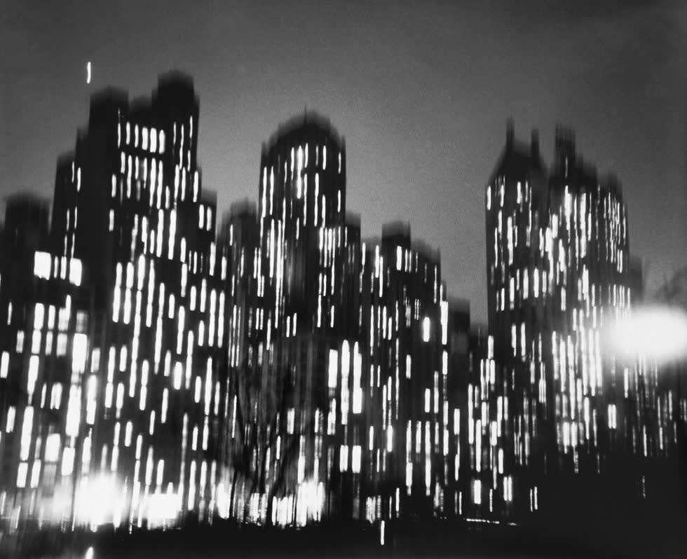 Ted Croner, Central Park South, 1947-48/Printed 2003