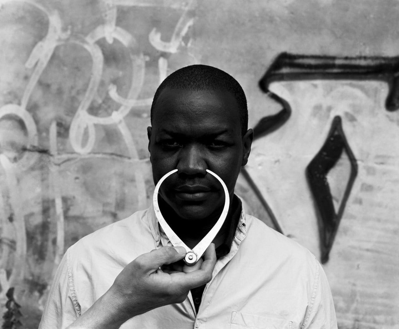 Artur Zmijewski, In Between, 2018