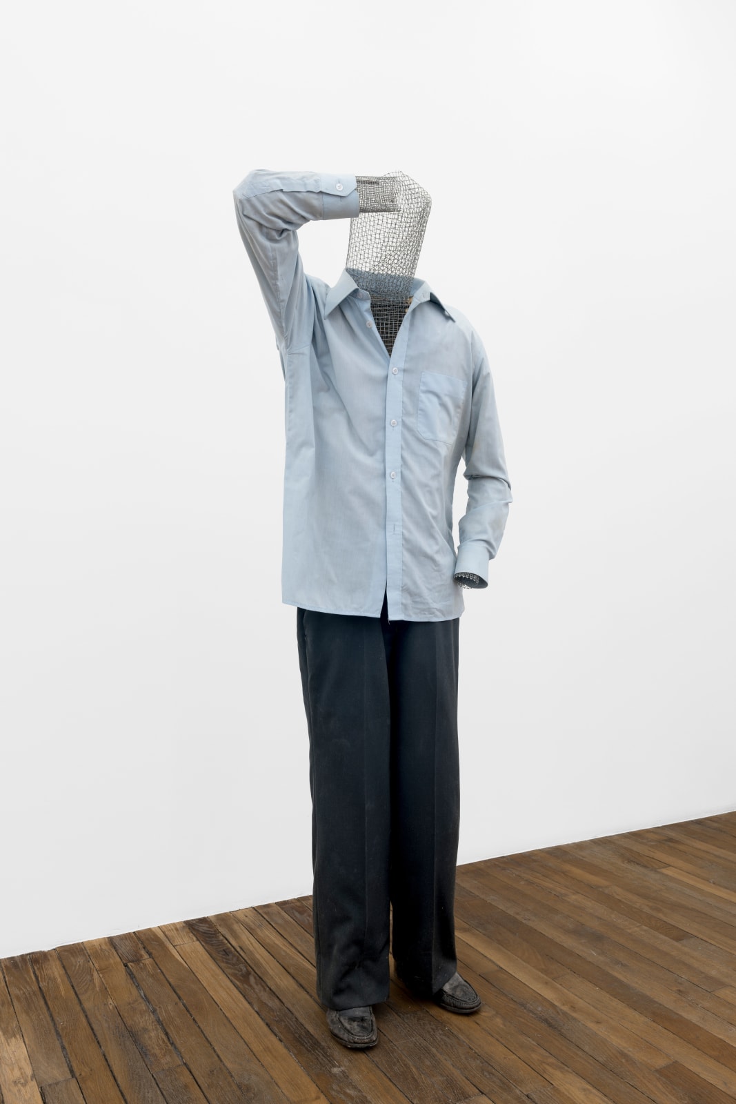 Vlassis Caniaris, Gazing at the Future, 1982