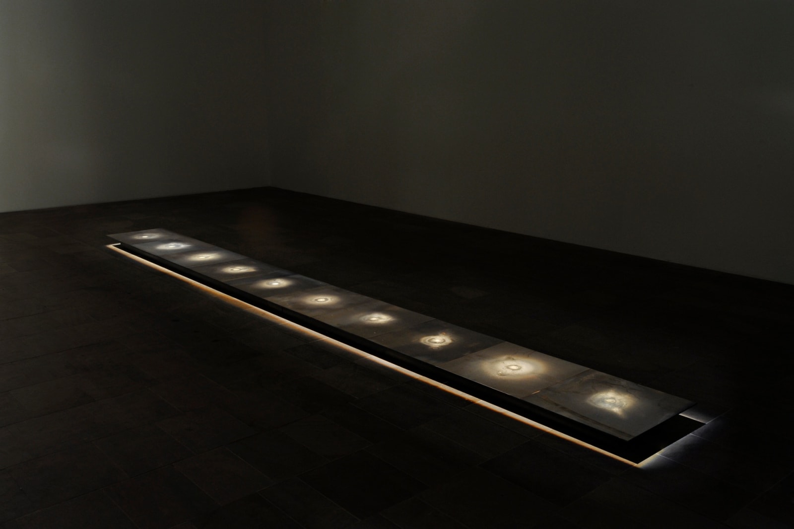 Teresa Margolles, Plancha (Estocolmo) / Hotplate (Stockholm) 2010/2025, 2025