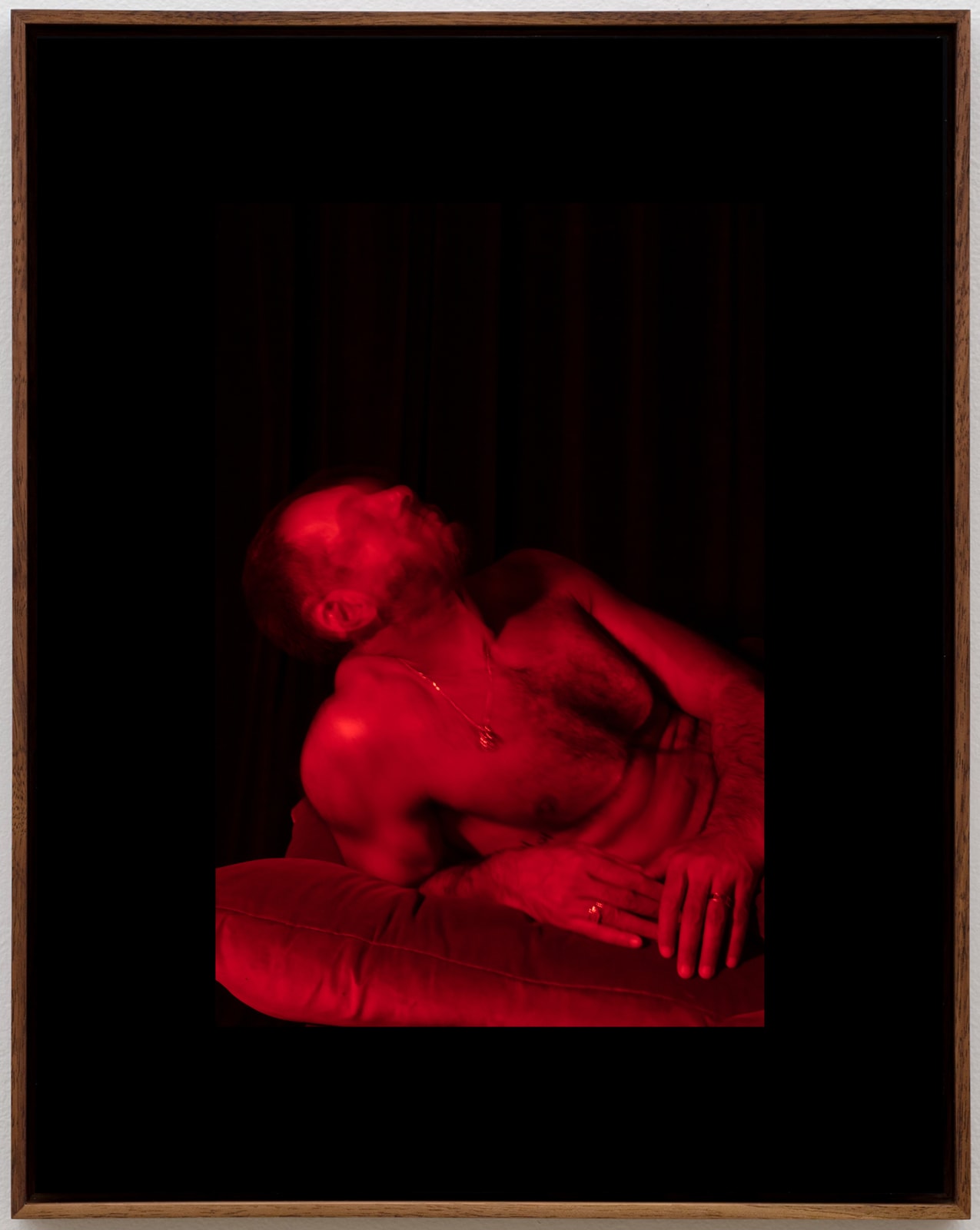 Paul Mpagi Sepuya, Dark Room Portrait (0X5A3582), 2021