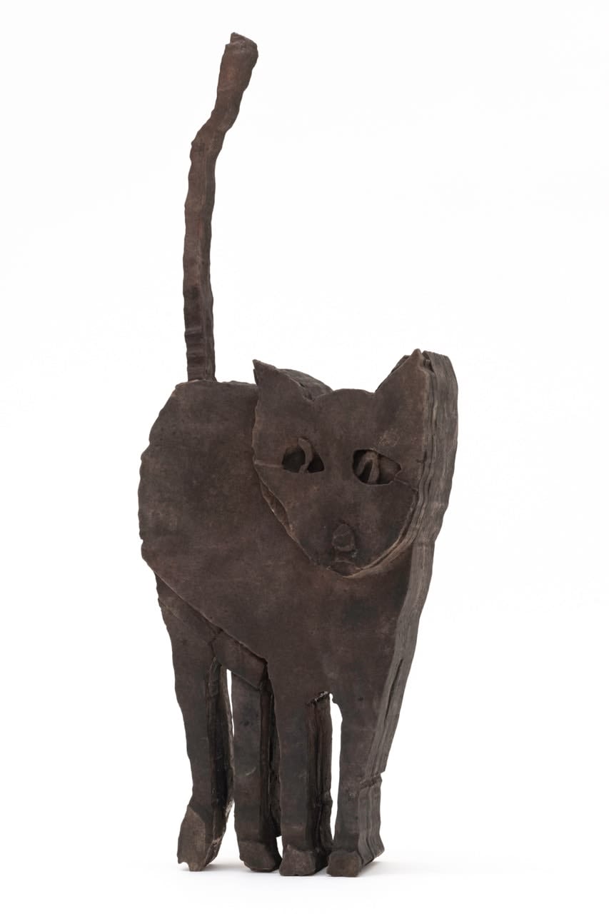 Zilla Leutenegger, Katze, frontal stehende, 2020