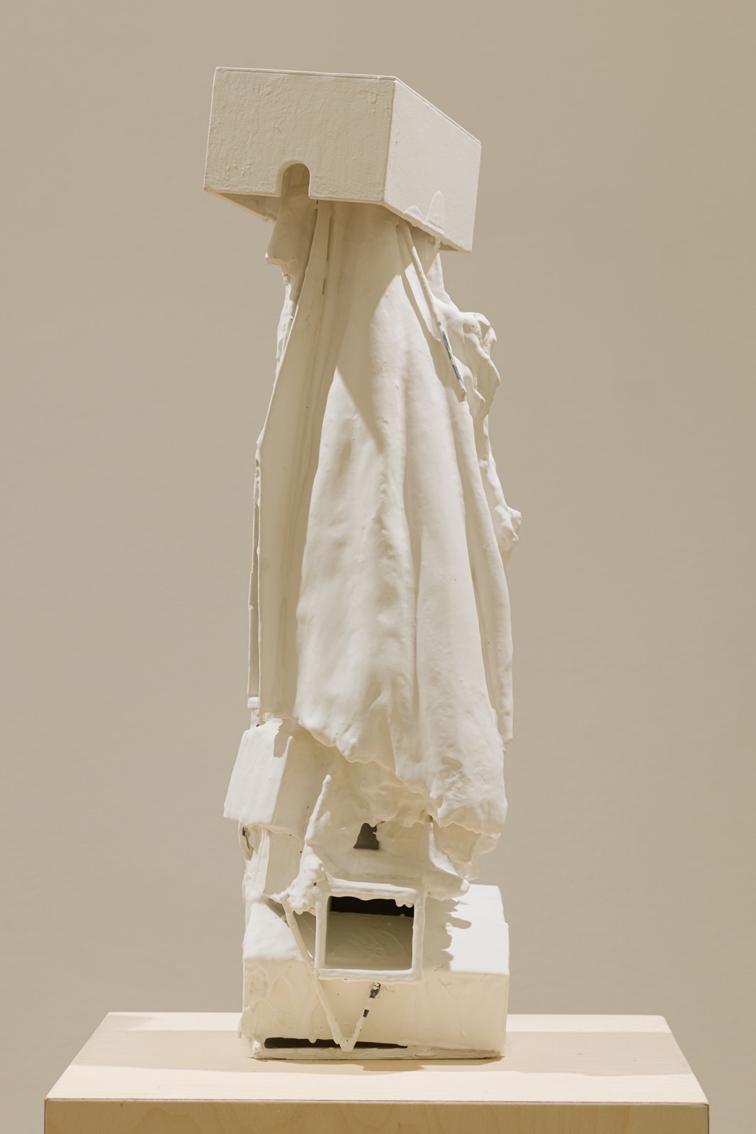Dil Hildebrand, Robed Form 02, 2025