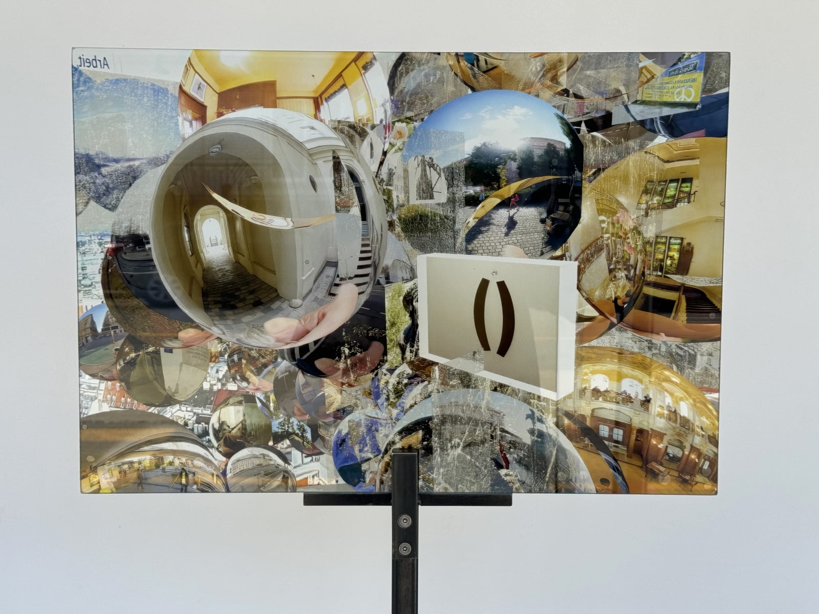 Luc Courchesne, Wien Chiaroscuro – Extrait Niveau 0, Café Korb (version 16.5 x 24), 2025