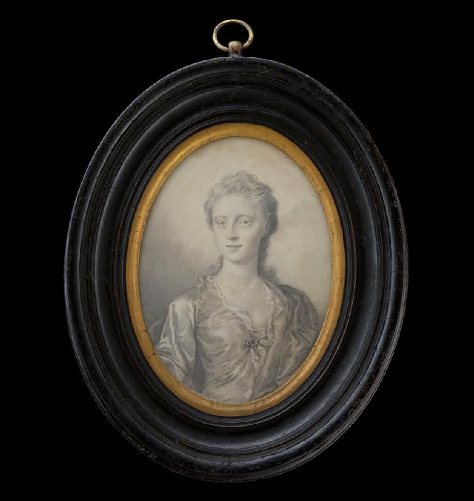 Thomas Forster, Portrait minature of a Lady wearing a satin gown, fastened with a gem-set brooch, and a cloak draped across one shoulder, c. 1700