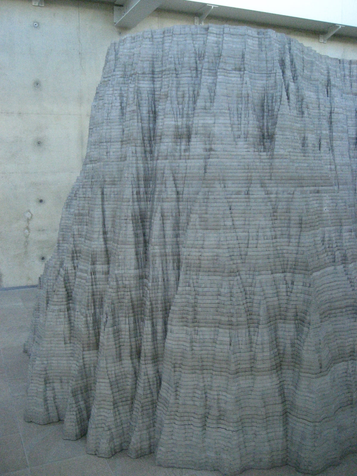 Anish Kapoor, Mountain, 2001