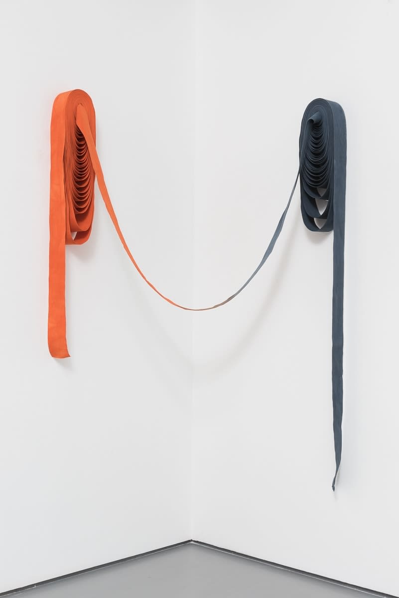 Ulla von Brandenburg, Orange trifft Blau [Orange meets blue], 2015