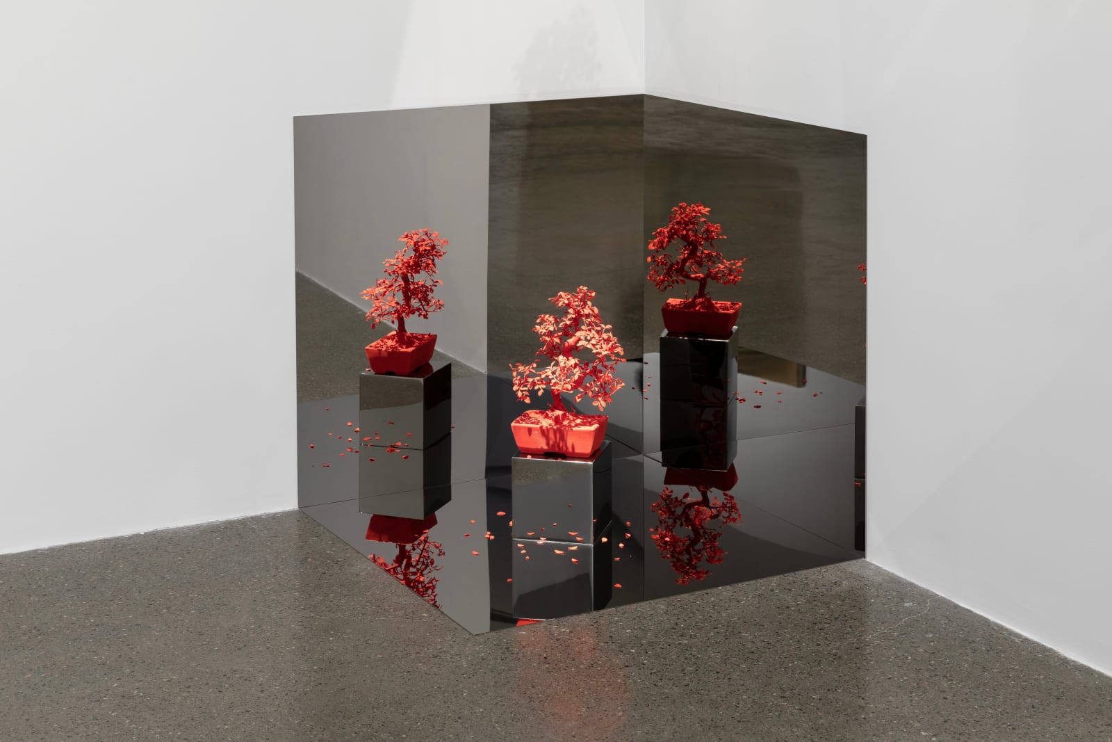 Rirkrit Tiravanija, untitled 2021 (a perfect kiss) (Exhibition Copy), 2021