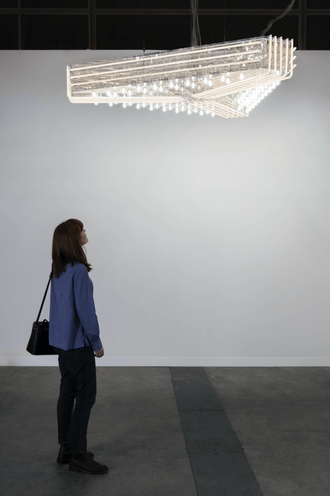 Philippe Parreno, Chandelier Extraordinaire, 2019