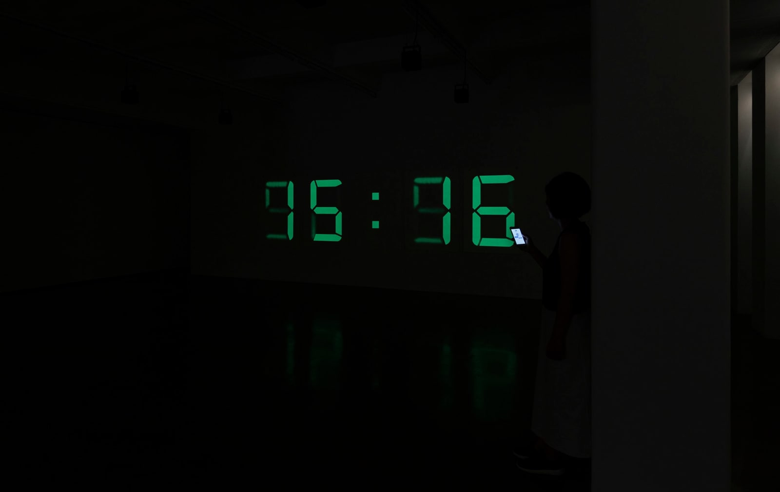 Philippe Parreno, Fade to Black, 2017