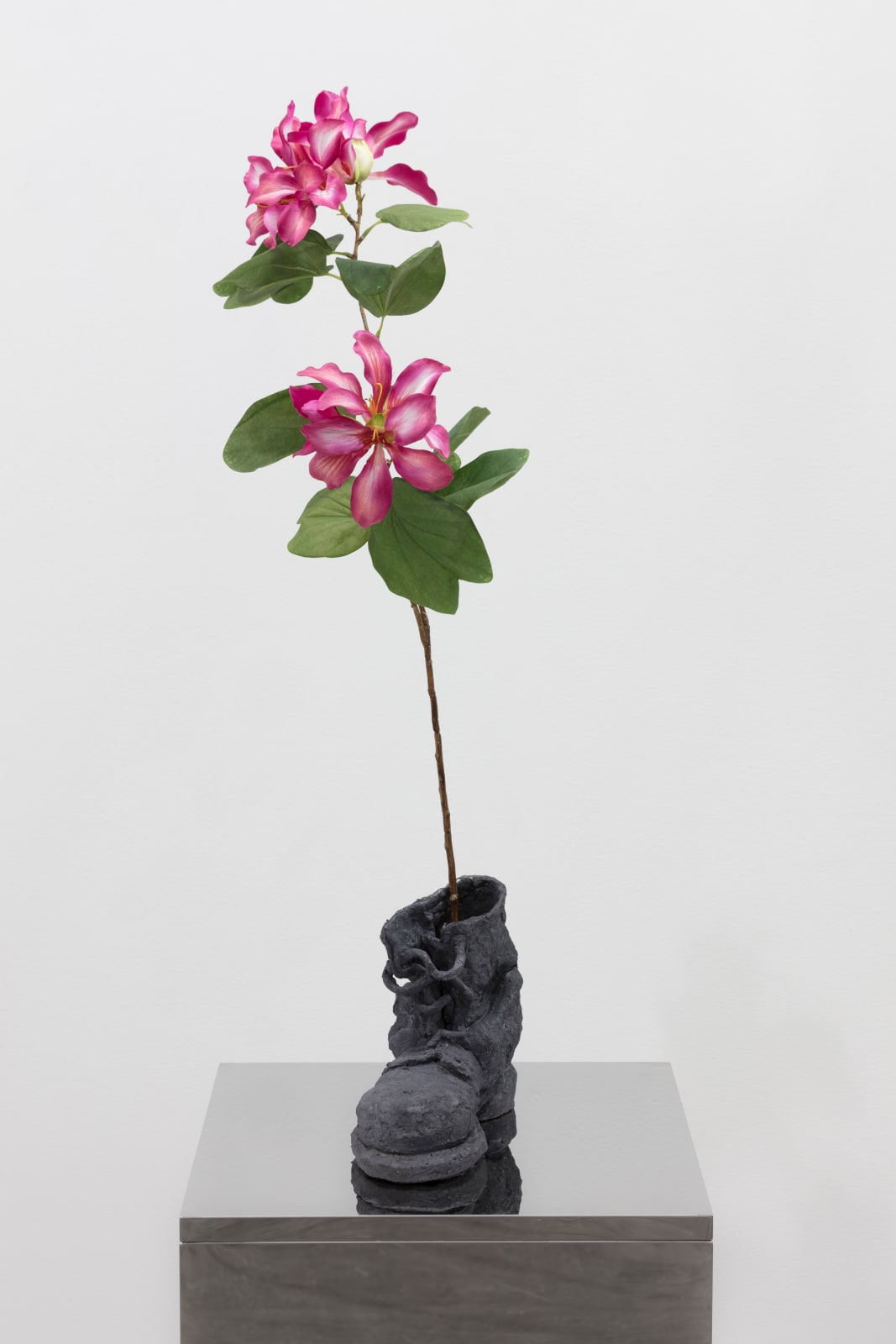 Rirkrit Tiravanija, untitled 2023 (left right left) (right), 2023