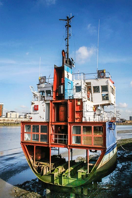 RICHARD WILSON, Slice of Reality, 2015