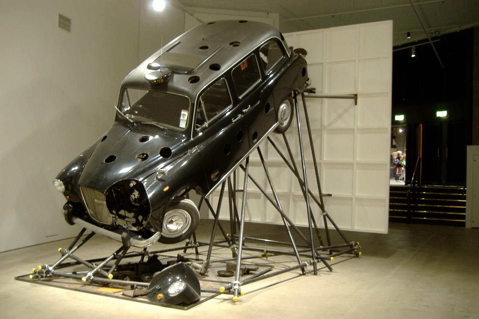 RICHARD WILSON, Meter's Running, 2006