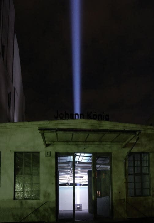 MICHAEL SAILSTORFER, UNENDLICHE SÄULE, 2006