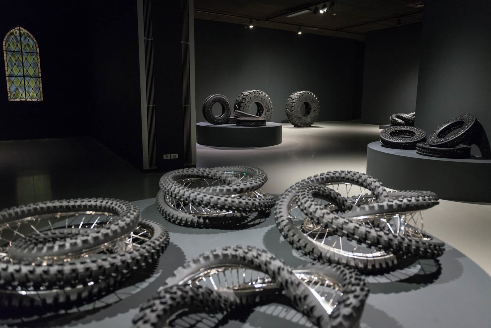 Wim Delvoye, Untitled (Car Tyres), 2010-2014