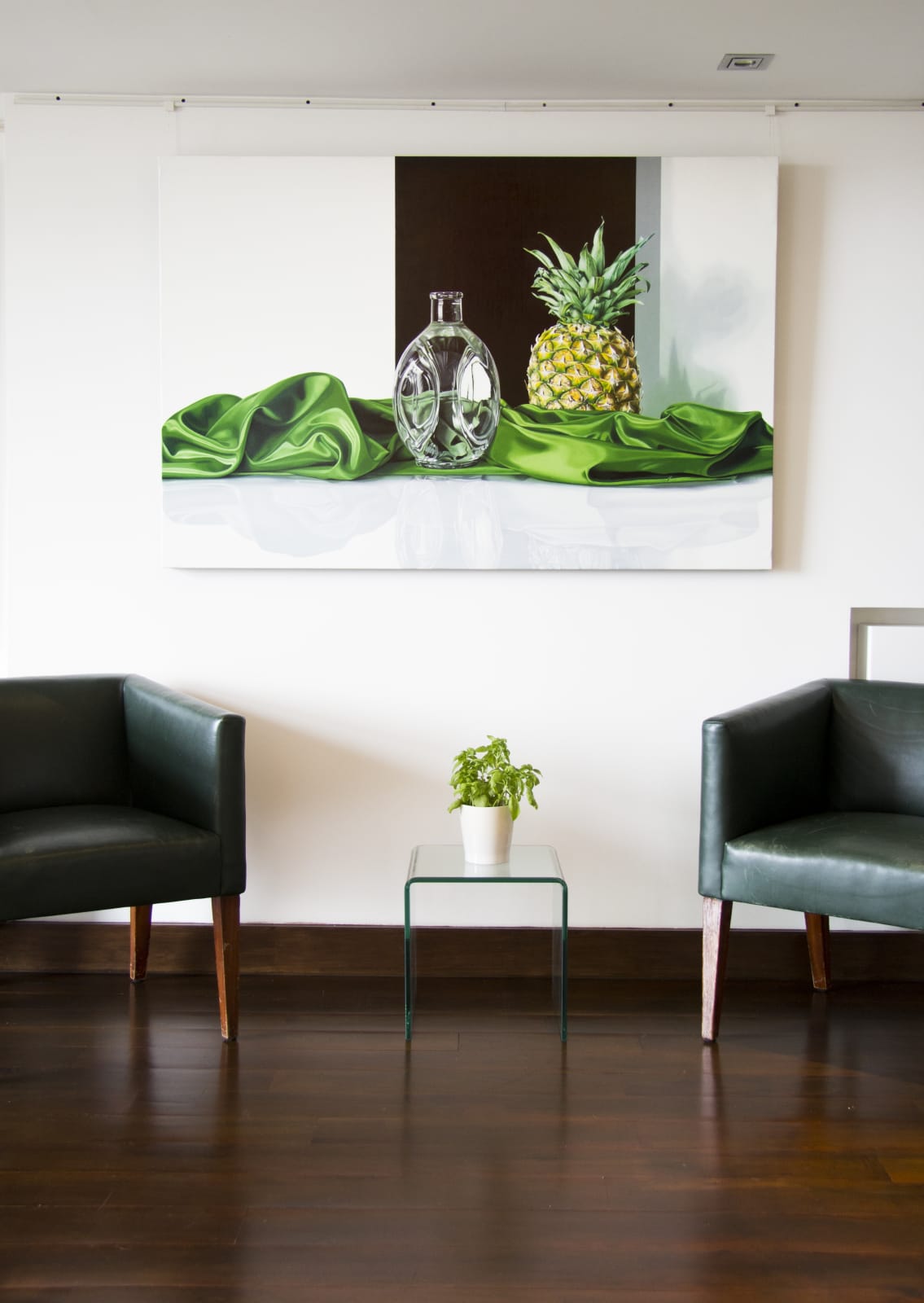 Elena Molinari, Pineapple