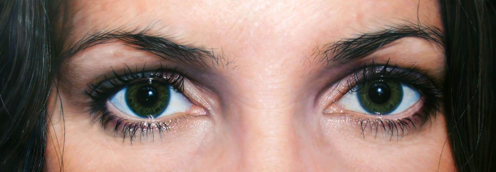 Simon Hennessey, Enigmatic Gaze