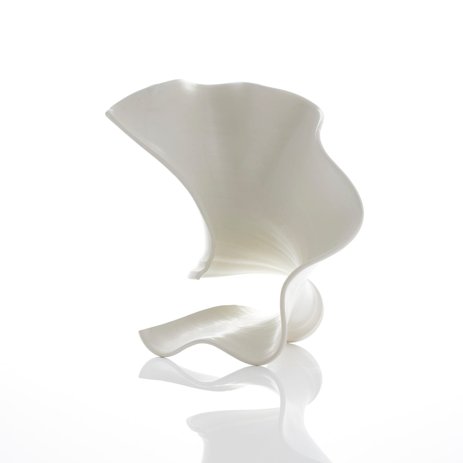 Stephanie Wright, Paper Lily, 2019