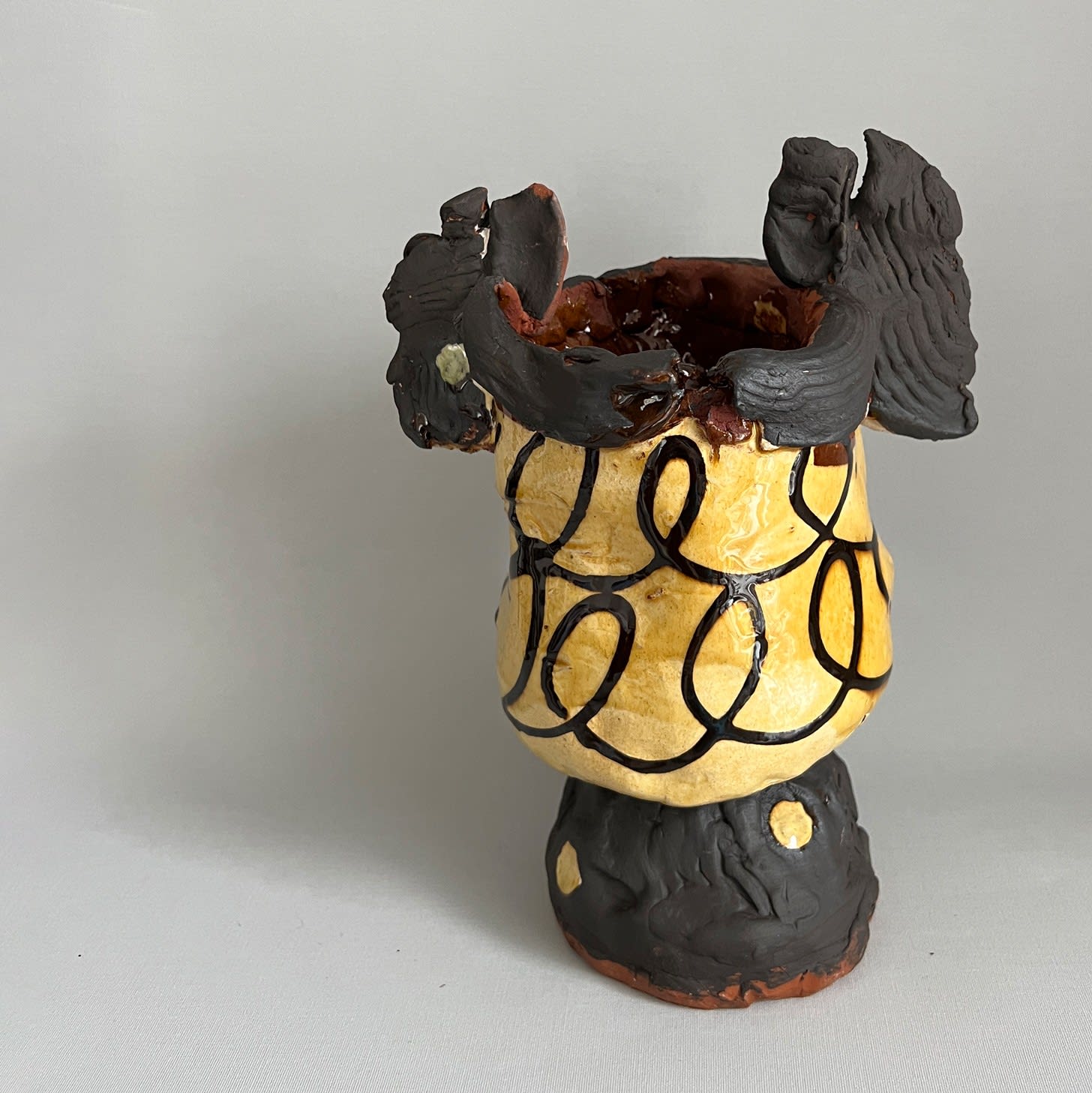 Dylan Bowen, Handled Shape, 2024