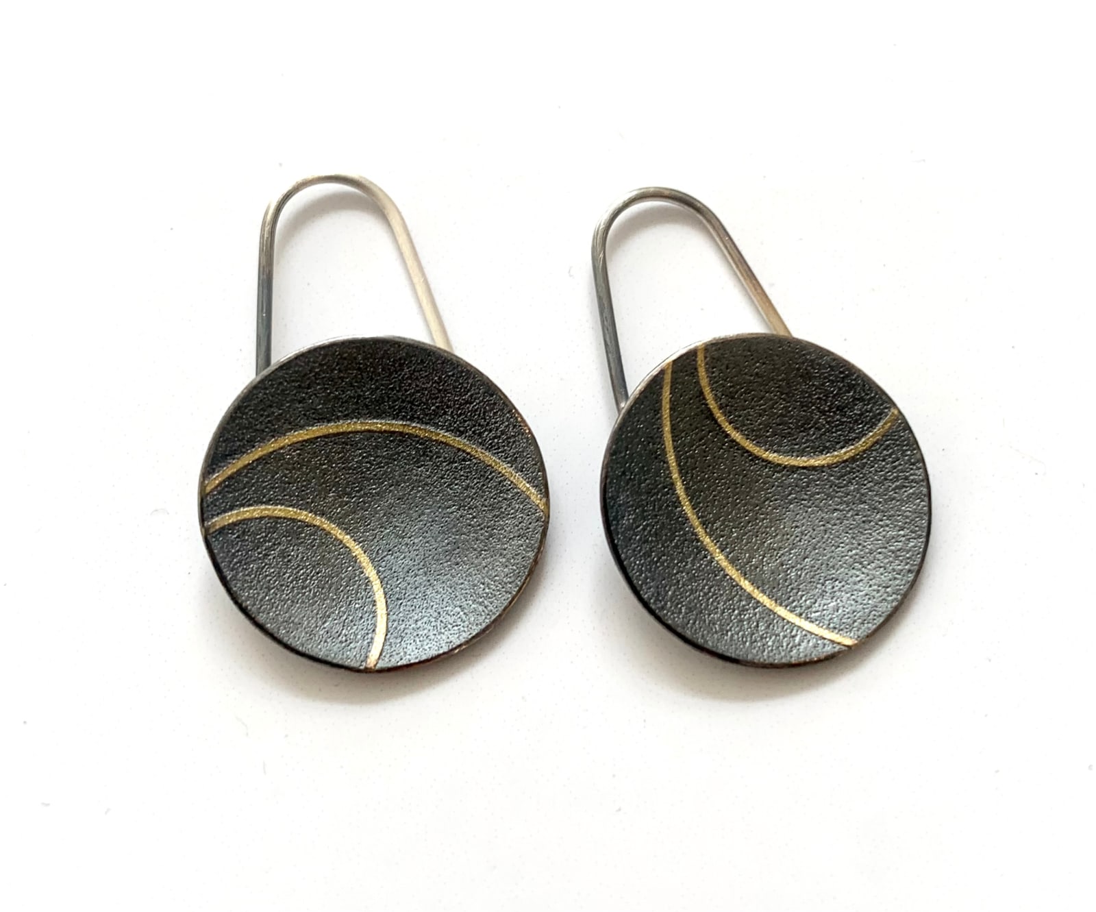 Hannah Souter, Oxidised lunar drops , 2025