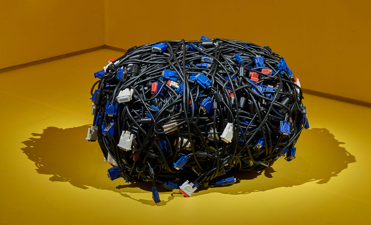 Jean Shin, E-Bundle (Black AAM), 2020