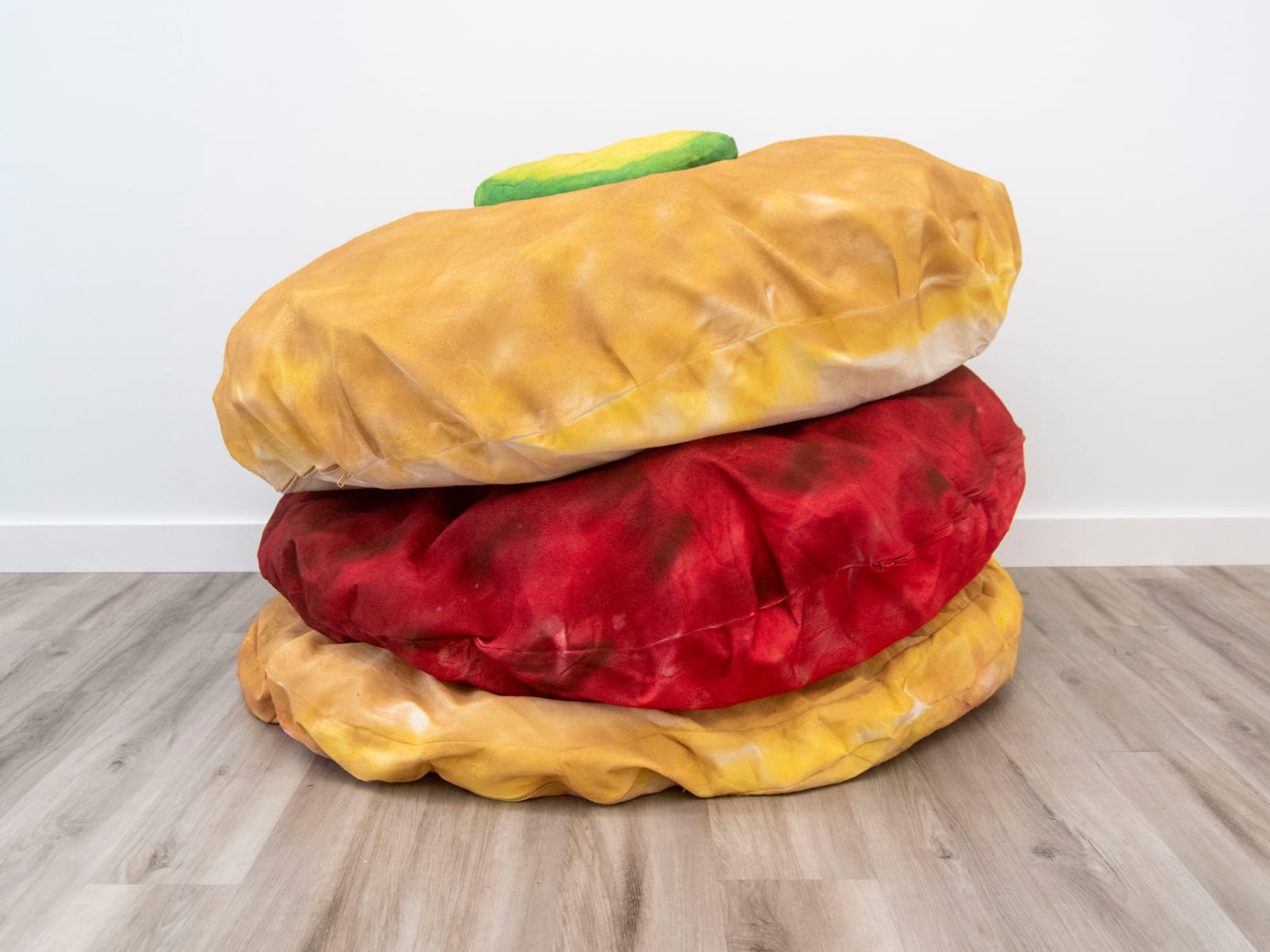 Reniel Del Rosario, Sturtevant Store Object: Floor Burger, 2023