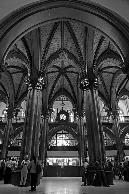 Chirodeep Chaudhuri, VICTORIA TERMINUS STATION BOOKING COUNTER, 1888, 2020