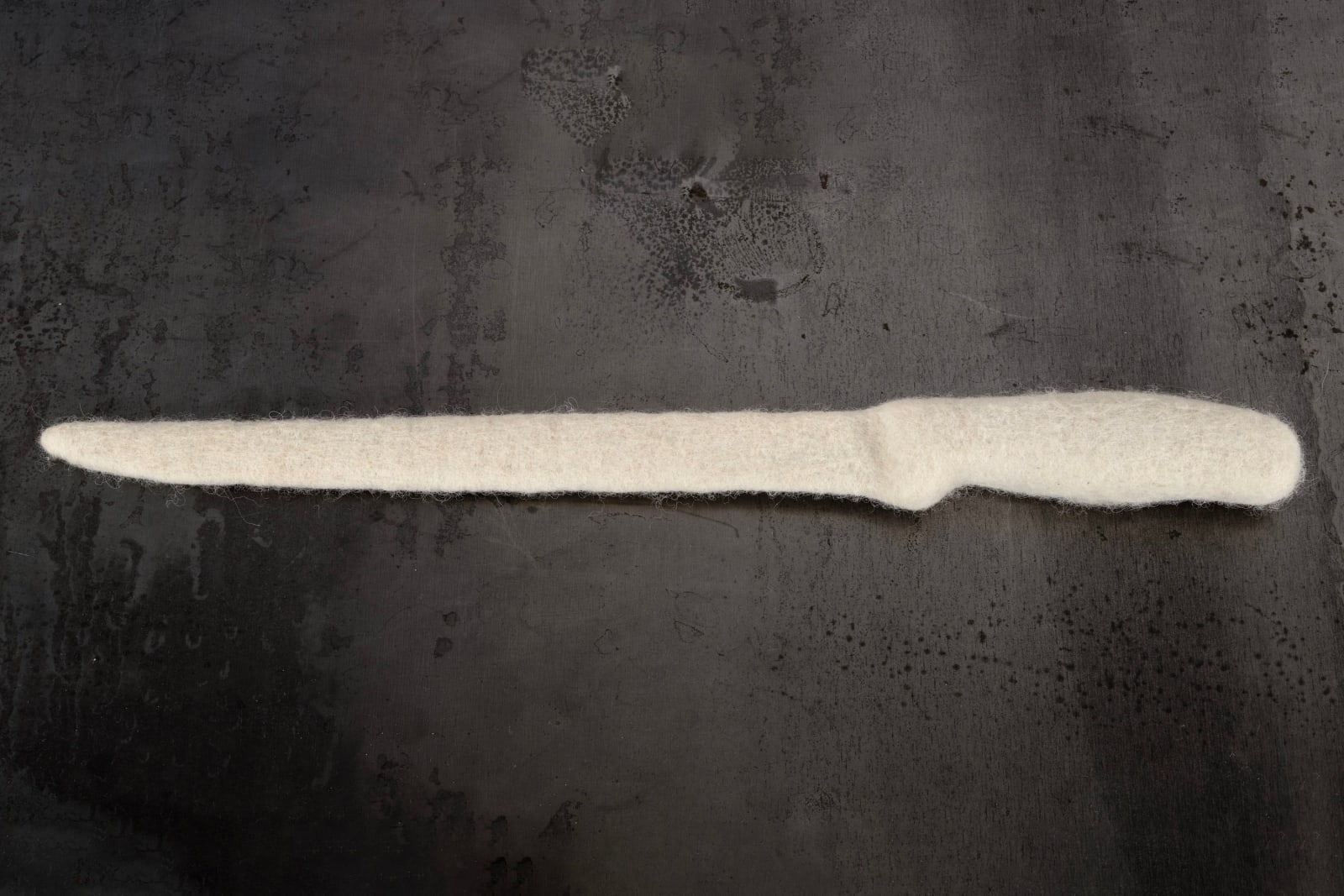 Manuela García, De la serie El polvo de los segundos. Cuchillo, 2026