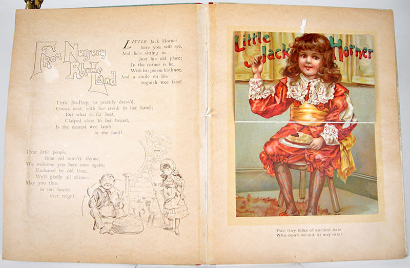 Pictures Everywhere. Movable spread