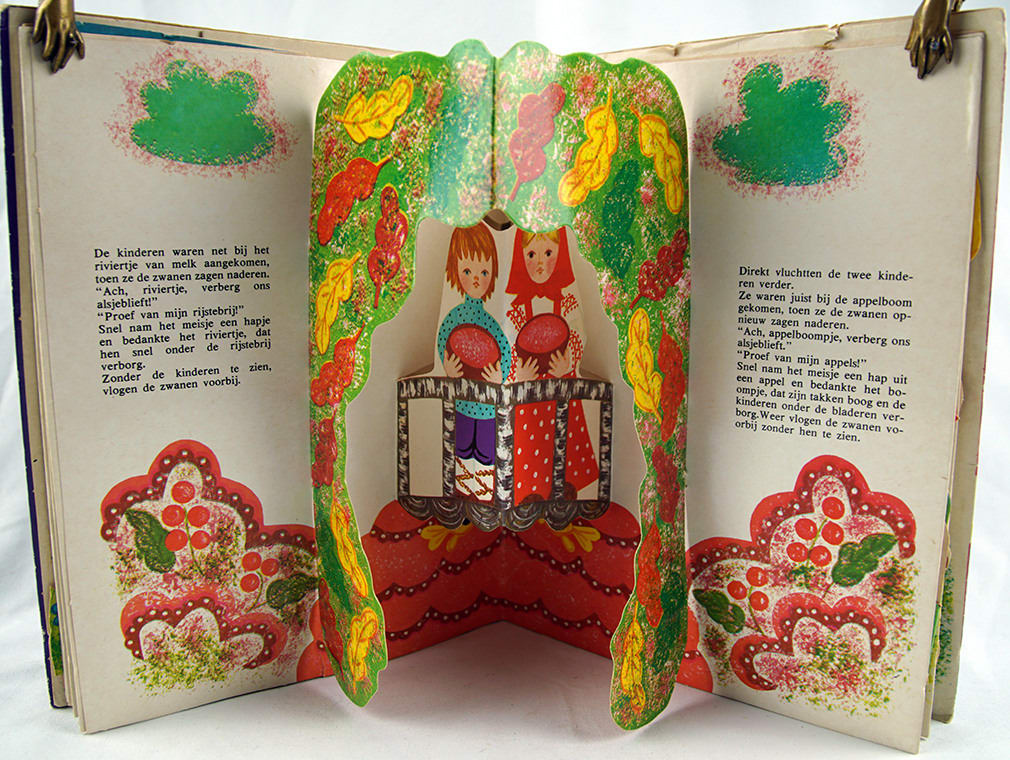 De Wilde Zwanen. Pop-up spread