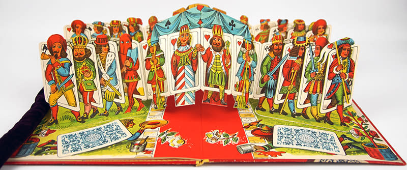 Alice in Wonderland by Vojtech Kubasta. Pop-up spread