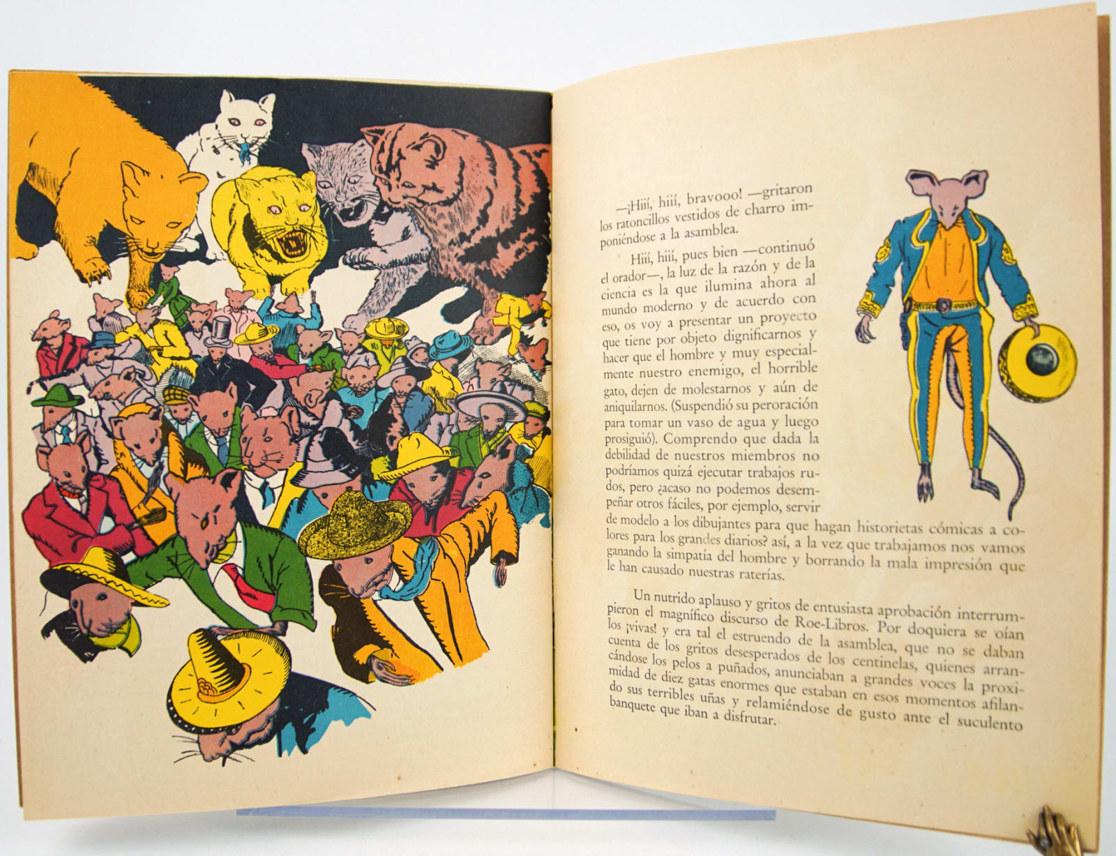 El Raton Panchito Roe-Libros by Blanca Lydia Trejo. Opening spread