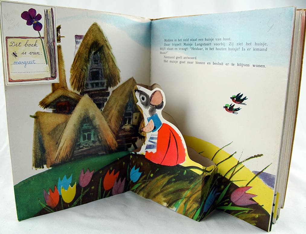 Het Huisje van Hout. Pop-up spread