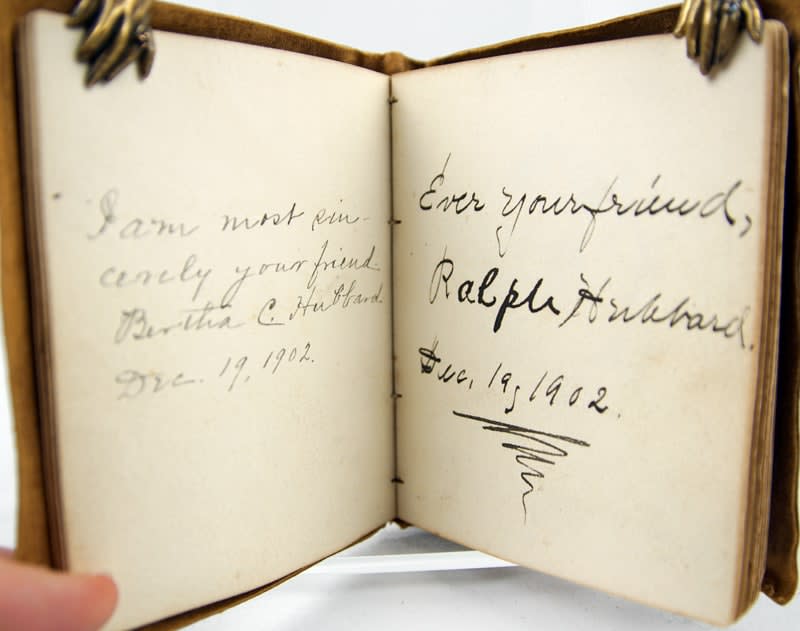 Roycrofters Autograph Book. Hand-written text page