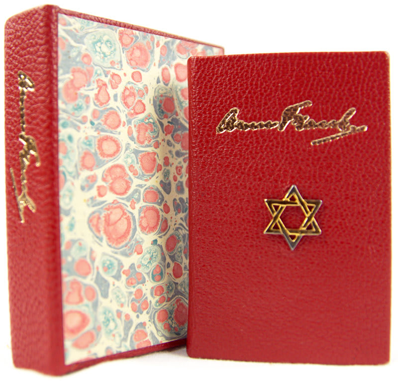 Anne Frank (1929-1945): A Biography. Binding and box