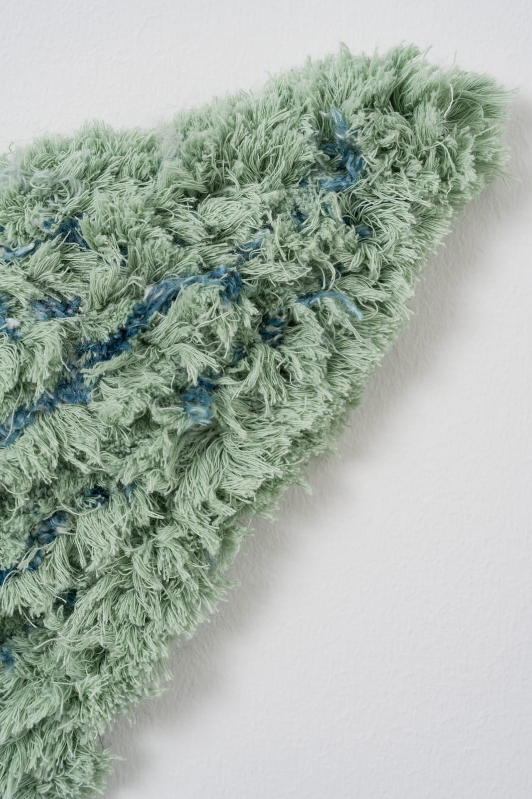 Constanza Camila Kramer Garfias, Xibalbá Level 2, 2022, Tufting, metal eyelets, 165 x 128 x 5 cm, photo credit Maximilian Geuer