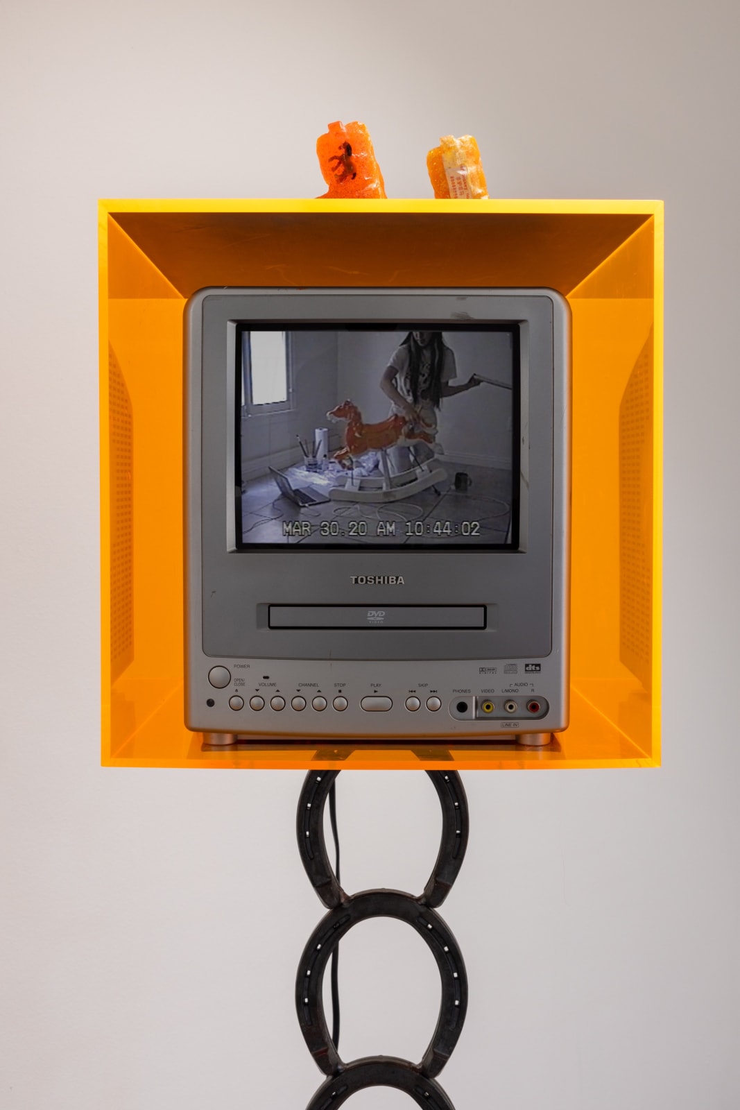 stephanie mei huang, how to paint a rocking horse, 2020